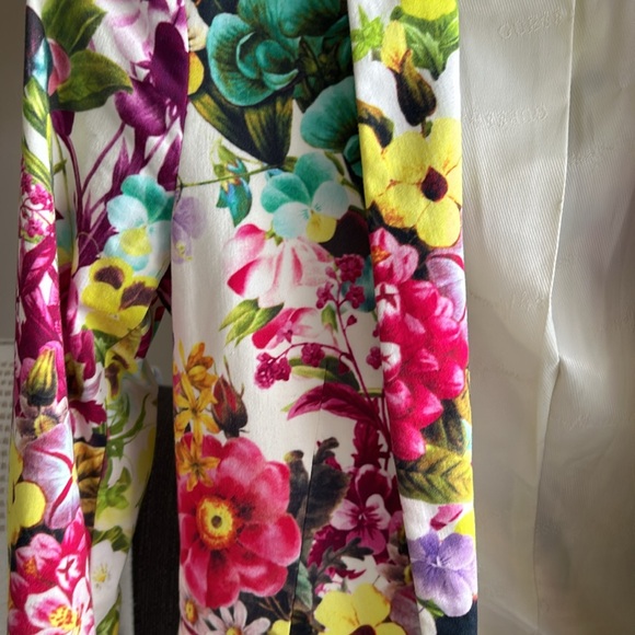 Guess by Marciano Floral Blazer - Picture 3 of 4